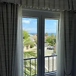 Penthouse Marbella, Panoramic Sea Views, Terrace, Pool & Parking