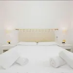 Penthouse Marbella, Panoramic Sea Views, Terrace, Pool & Parking * 马尔韦利亚