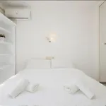 公寓 Penthouse Marbella, Panoramic Sea Views, Terrace, Pool & Parking 马尔韦利亚