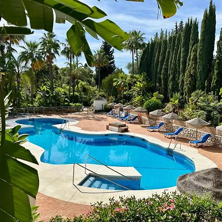 Penthouse Marbella, Panoramic Sea Views, Terrace, Pool & Parking Апартаменты Марбелья