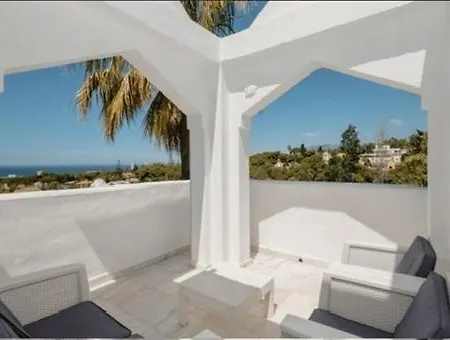 Penthouse Marbella, Panoramic Sea Views, Terrace, Pool & Parking *