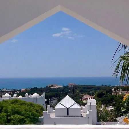 Penthouse Marbella, Panoramic Sea Views, Terrace, Pool & Parking *
