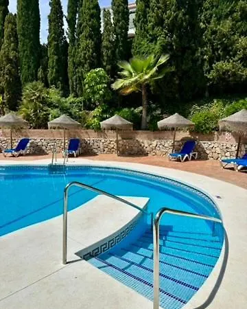 Penthouse Marbella, Panoramic Sea Views, Terrace, Pool & Parking Apartament