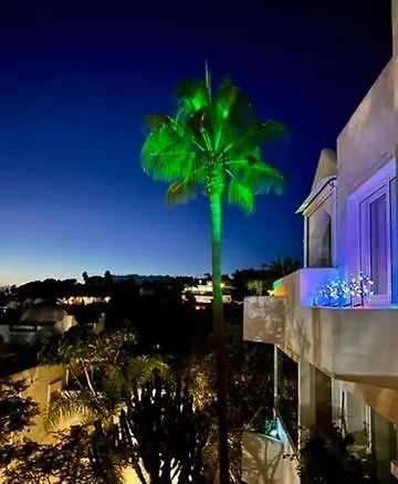 Penthouse Marbella, Panoramic Sea Views, Terrace, Pool & Parking Apartament *