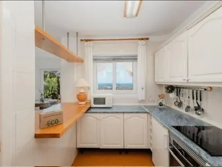Penthouse Marbella, Panoramic Sea Views, Terrace, Pool & Parking Apartament *