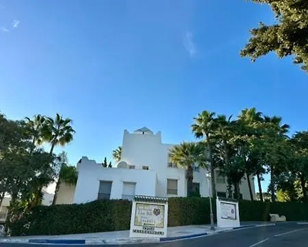 شقة Penthouse Marbella, Panoramic Sea Views, Terrace, Pool & Parking *