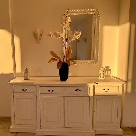 شقة Penthouse Marbella, Panoramic Sea Views, Terrace, Pool & Parking ماربيا