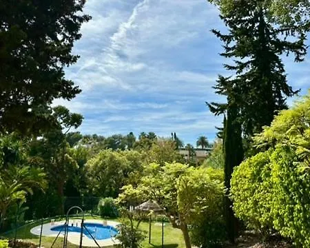 Penthouse Marbella, Panoramic Sea Views, Terrace, Pool & Parking Апартаменты