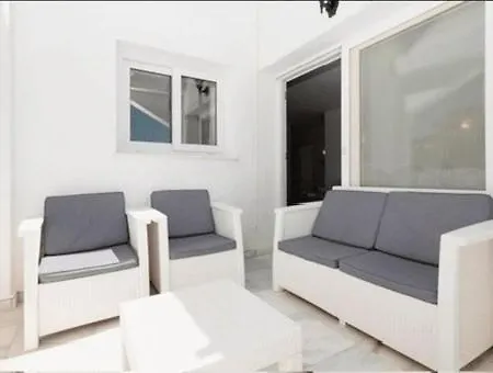 Penthouse Marbella, Panoramic Sea Views, Terrace, Pool & Parking Apartament