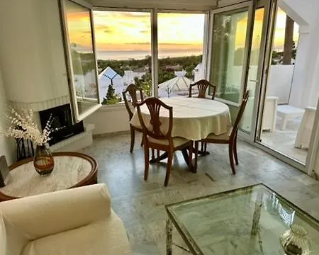 Апартаменты Penthouse Marbella, Panoramic Sea Views, Terrace, Pool & Parking *