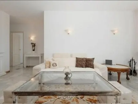 Penthouse Marbella, Panoramic Sea Views, Terrace, Pool & Parking * Марбелья