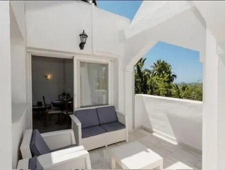 Penthouse Marbella, Panoramic Sea Views, Terrace, Pool & Parking *