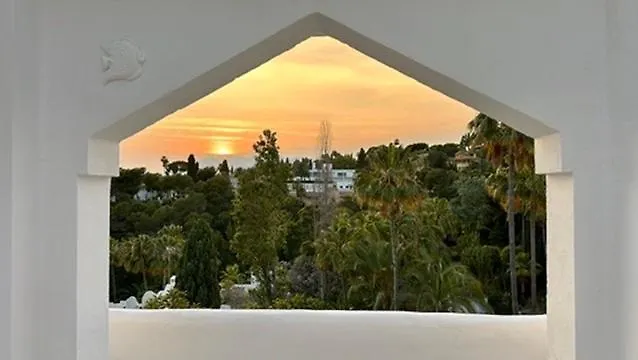 Apartment Penthouse Marbella, Panoramic Sea Views, Terrace, Pool & Parking Marbella