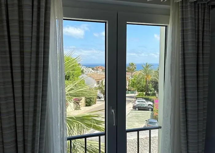 Penthouse Marbella, Panoramic Sea Views, Terrace, Pool & Parking