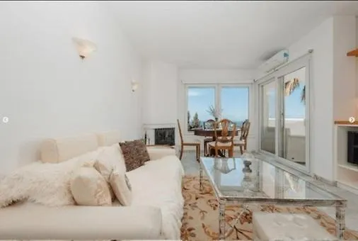 Penthouse Marbella, Panoramic Sea Views, Terrace, Pool & Parking Apartamento *