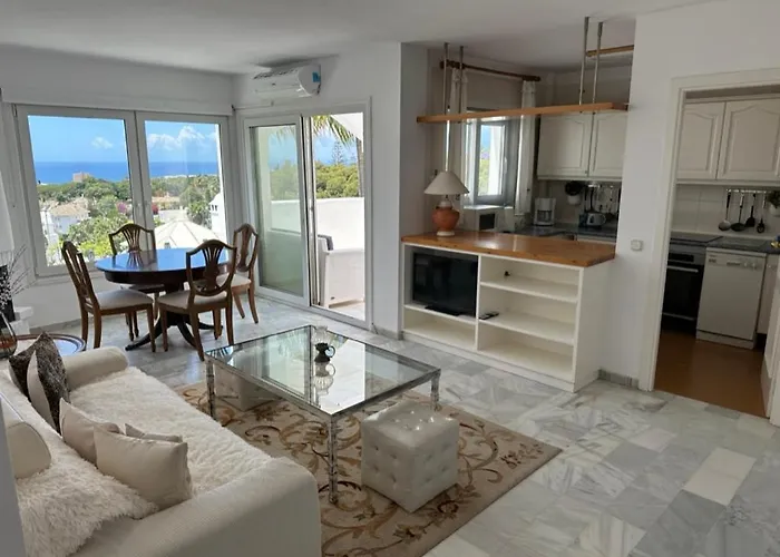 Penthouse Marbella, Panoramic Sea Views, Terrace, Pool & Parking * Марбелья