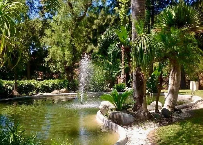 Penthouse Marbella, Panoramic Sea Views, Terrace, Pool & Parking