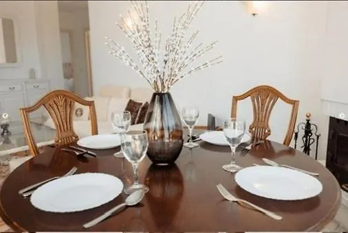 Apartment Penthouse Marbella, Panoramic Sea Views, Terrace, Pool & Parking Marbella