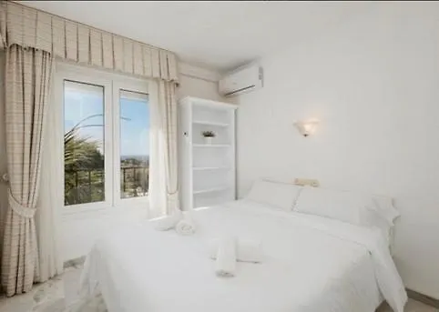 Penthouse Marbella, Panoramic Sea Views, Terrace, Pool & Parking