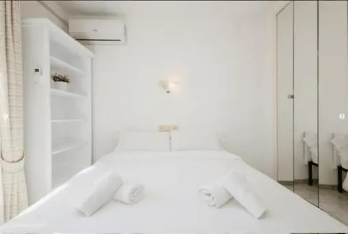 Apartment Penthouse Marbella, Panoramic Sea Views, Terrace, Pool & Parking Marbella