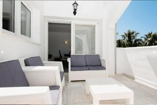 Penthouse Marbella, Panoramic Sea Views, Terrace, Pool & Parking