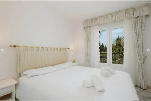 Penthouse Marbella, Panoramic Sea Views, Terrace, Pool & Parking