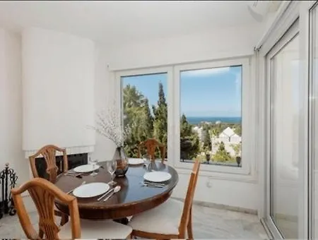 Penthouse Marbella, Panoramic Sea Views, Terrace, Pool & Parking * Марбелья