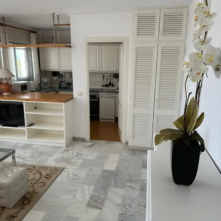 Апартаменты Penthouse Marbella, Panoramic Sea Views, Terrace, Pool & Parking